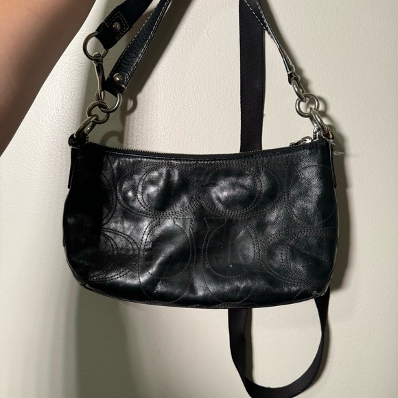 Coach Signature  Patent Leather Hobo Handbag Purse Black Embossed F15141 - Picture 9 of 9